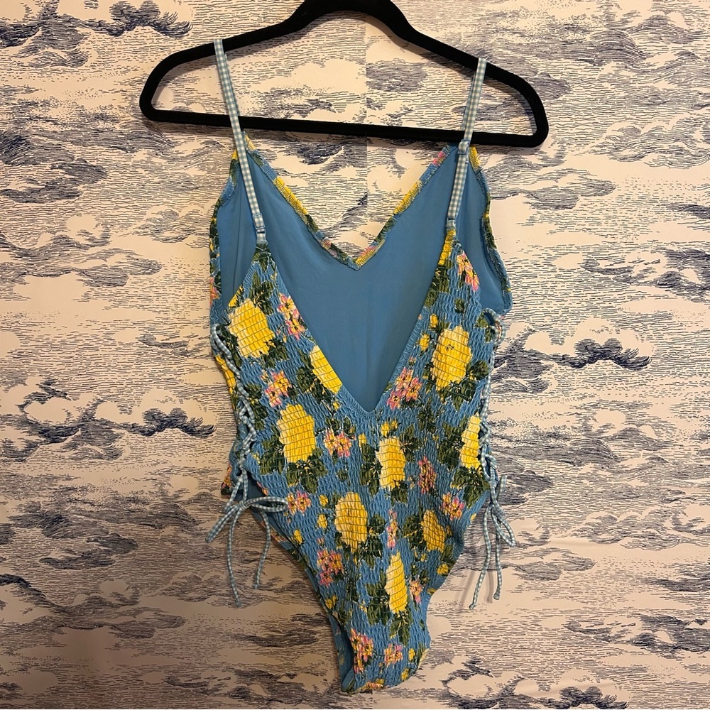 Aerie • Floral Blue One-Piece Swimsuit - Picture 4 of 7